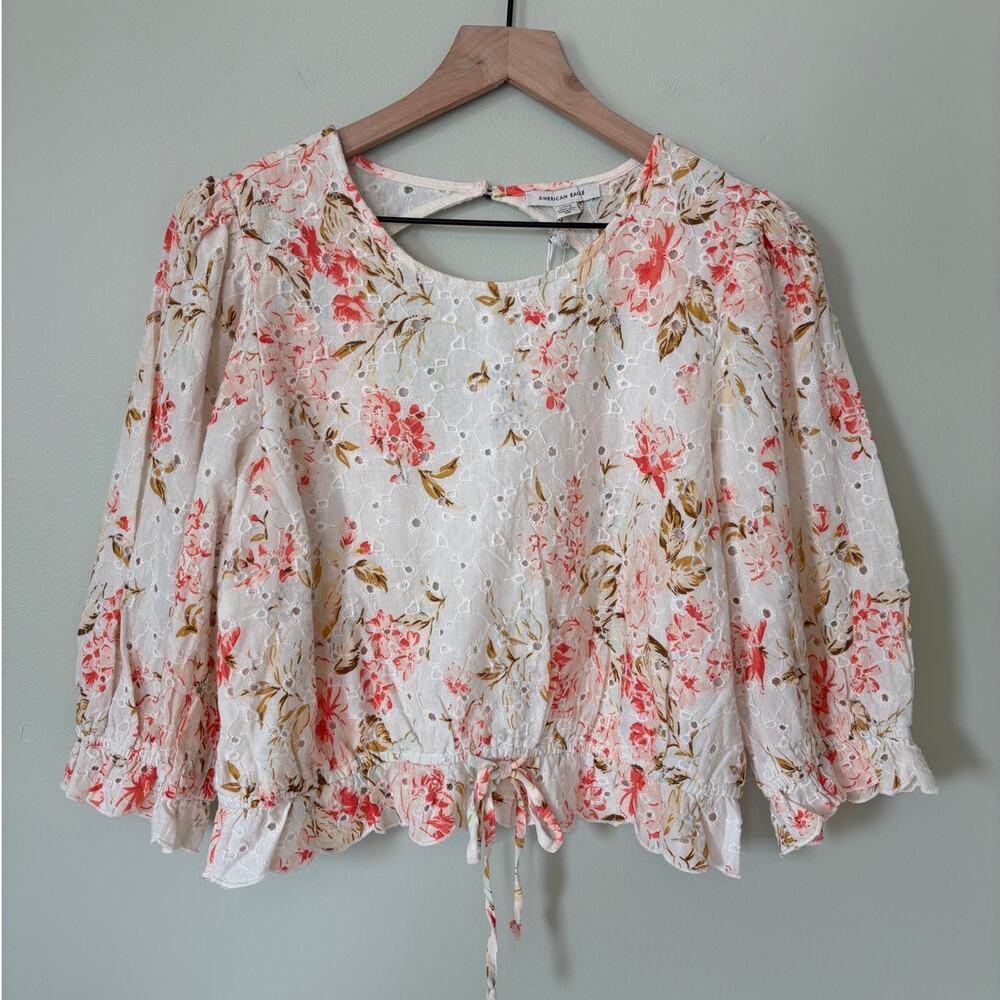 American Eagle Eyelet Floral Cropped Blouse Open Back L NWT